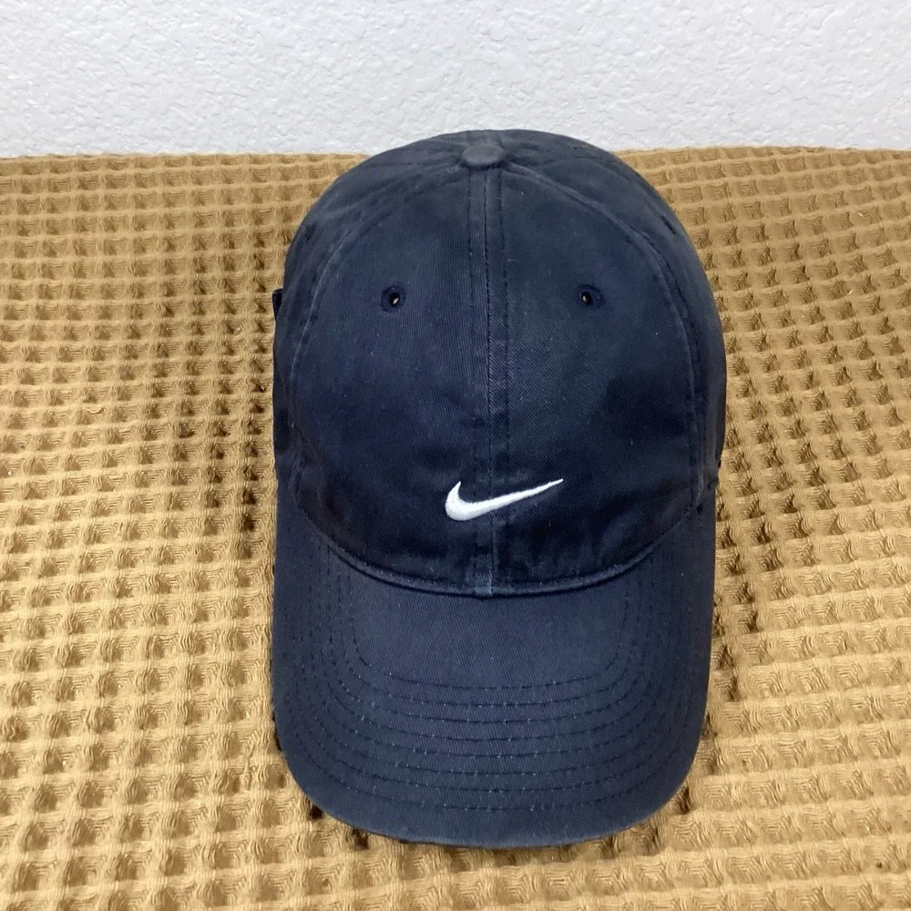 Vintage Y2K Nike Swoosh Faded Black Adult Hat Cap Silver Gray Tag 2000s